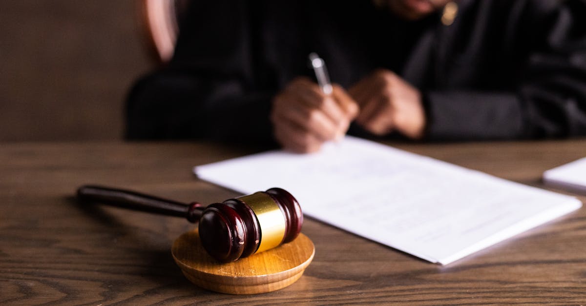 découvrez les normes juridiques essentielles qui régissent le cadre légal et assurent la protection des droits. restez informé sur les évolutions des lois et leur impact sur divers domaines.